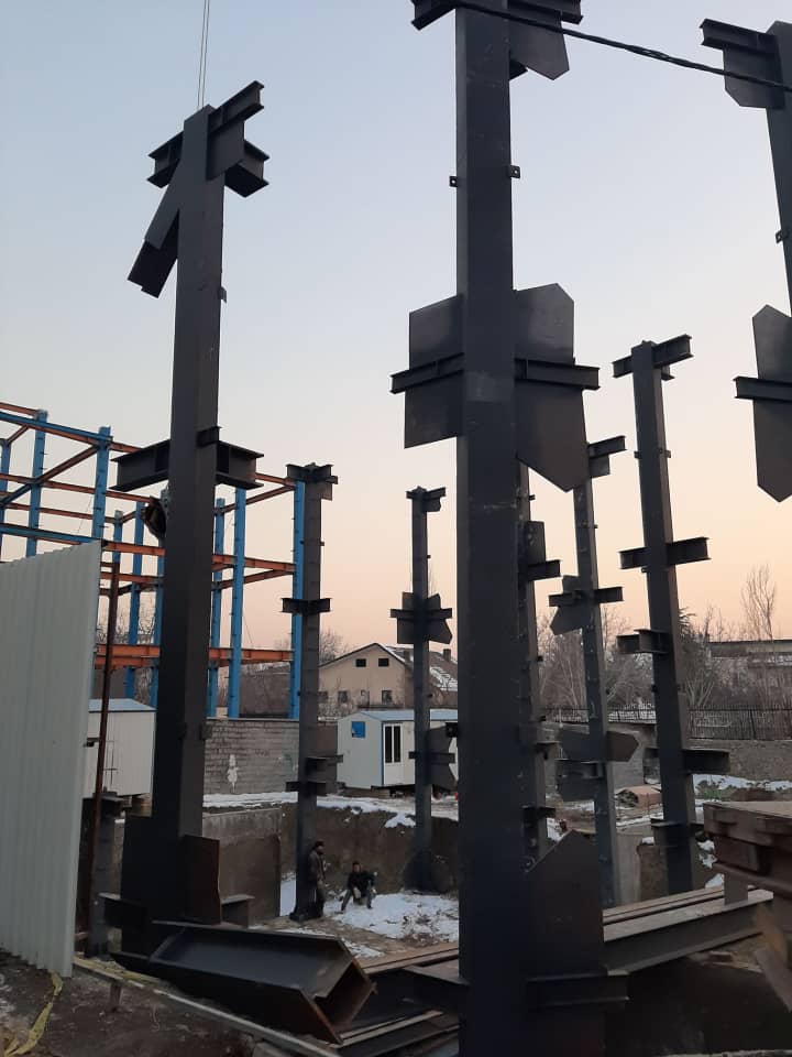 پیمانکاری سازه و اسکلت فلزی به مدیریت آقای سیروس احمدی در لواسان